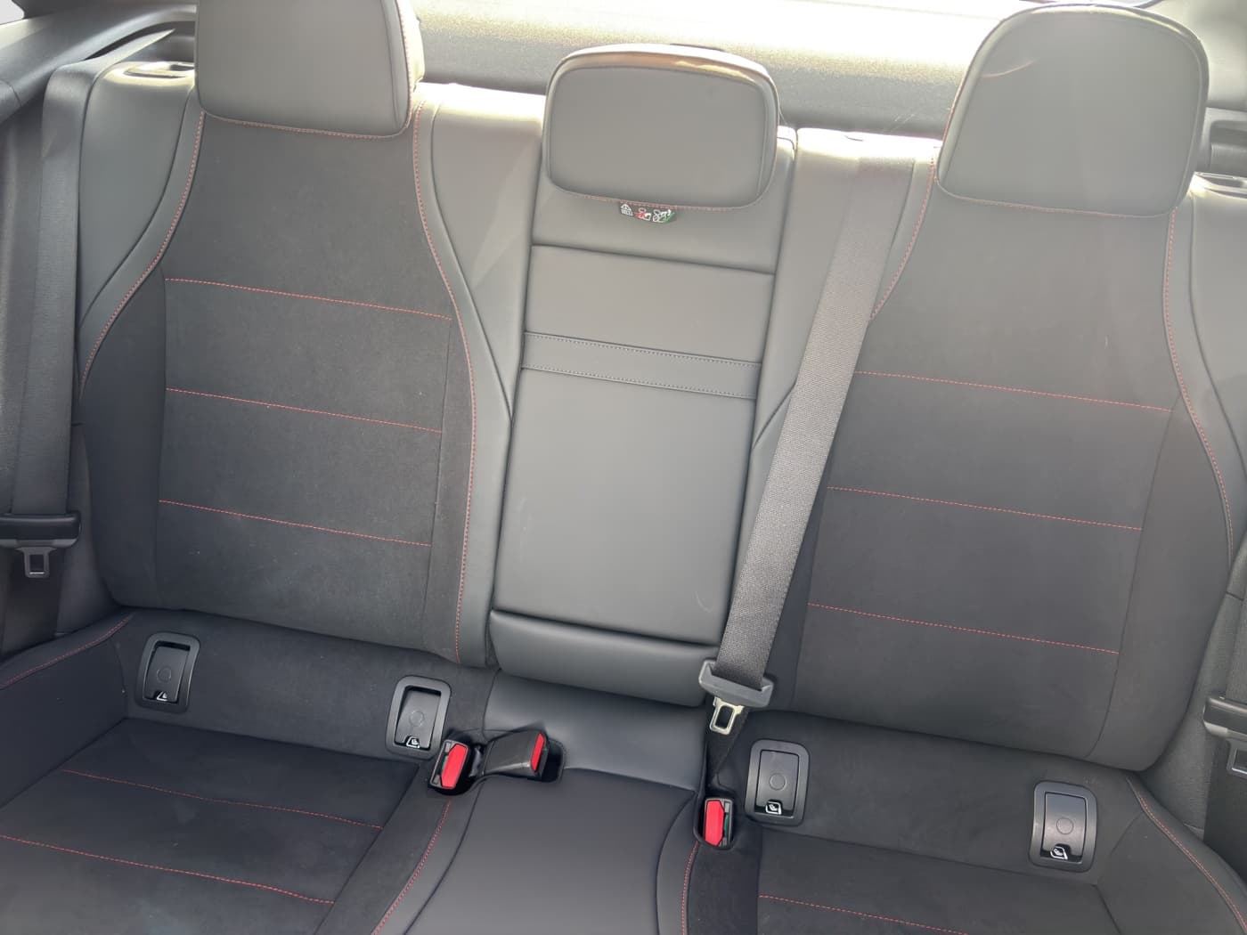 Mercedes-Benz CLA 350 4M EQ Bild 17