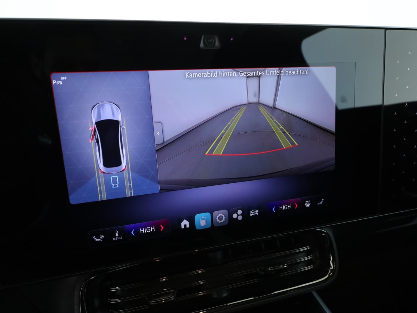 Mercedes-Benz CLA 250+ mit EQ Technologie Bild 13