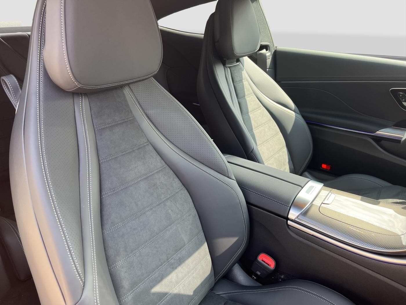 Mercedes-Benz CLE 200 Coup Bild 13