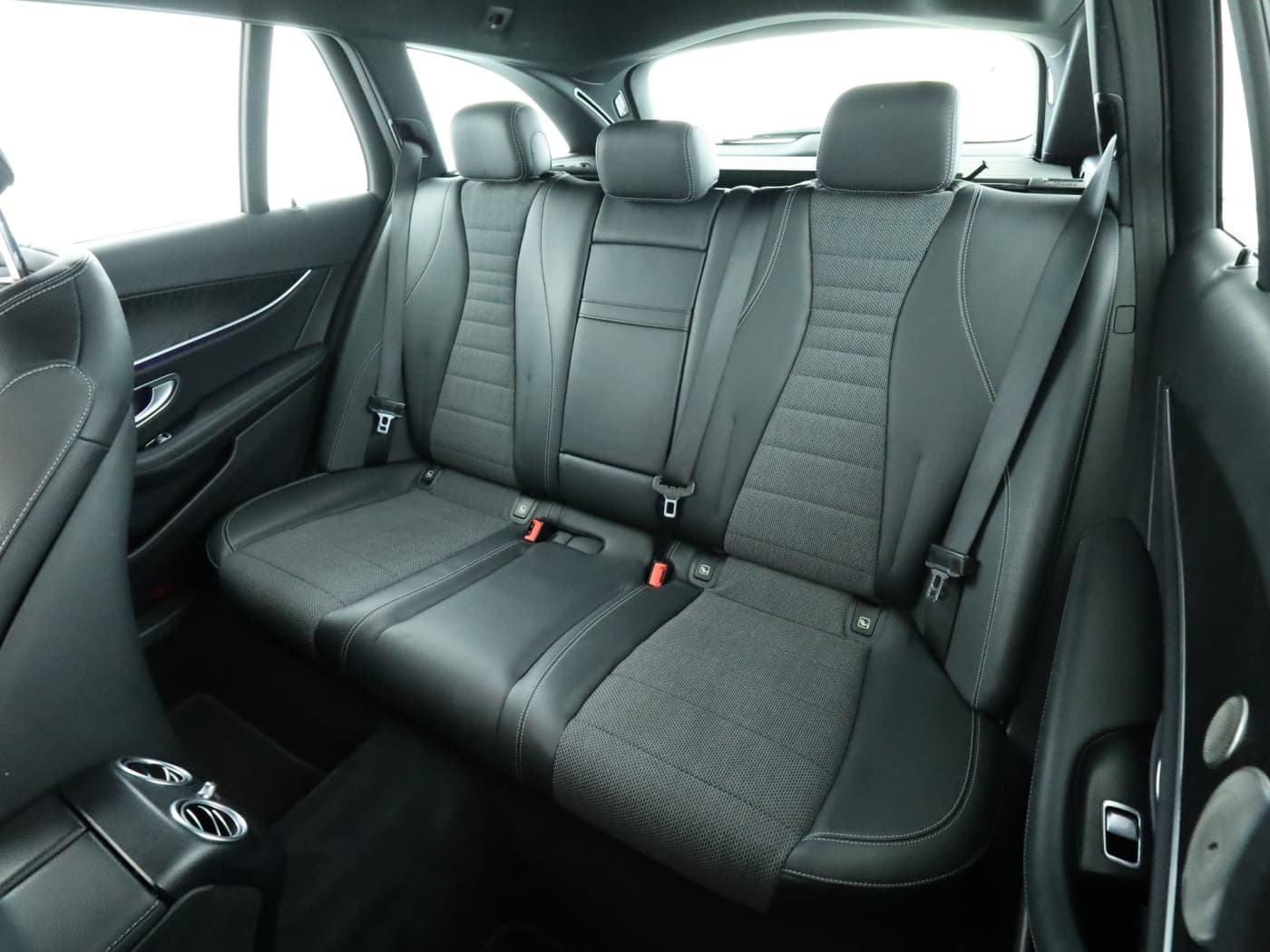 Mercedes-Benz E 300 de 4M T Bild 18