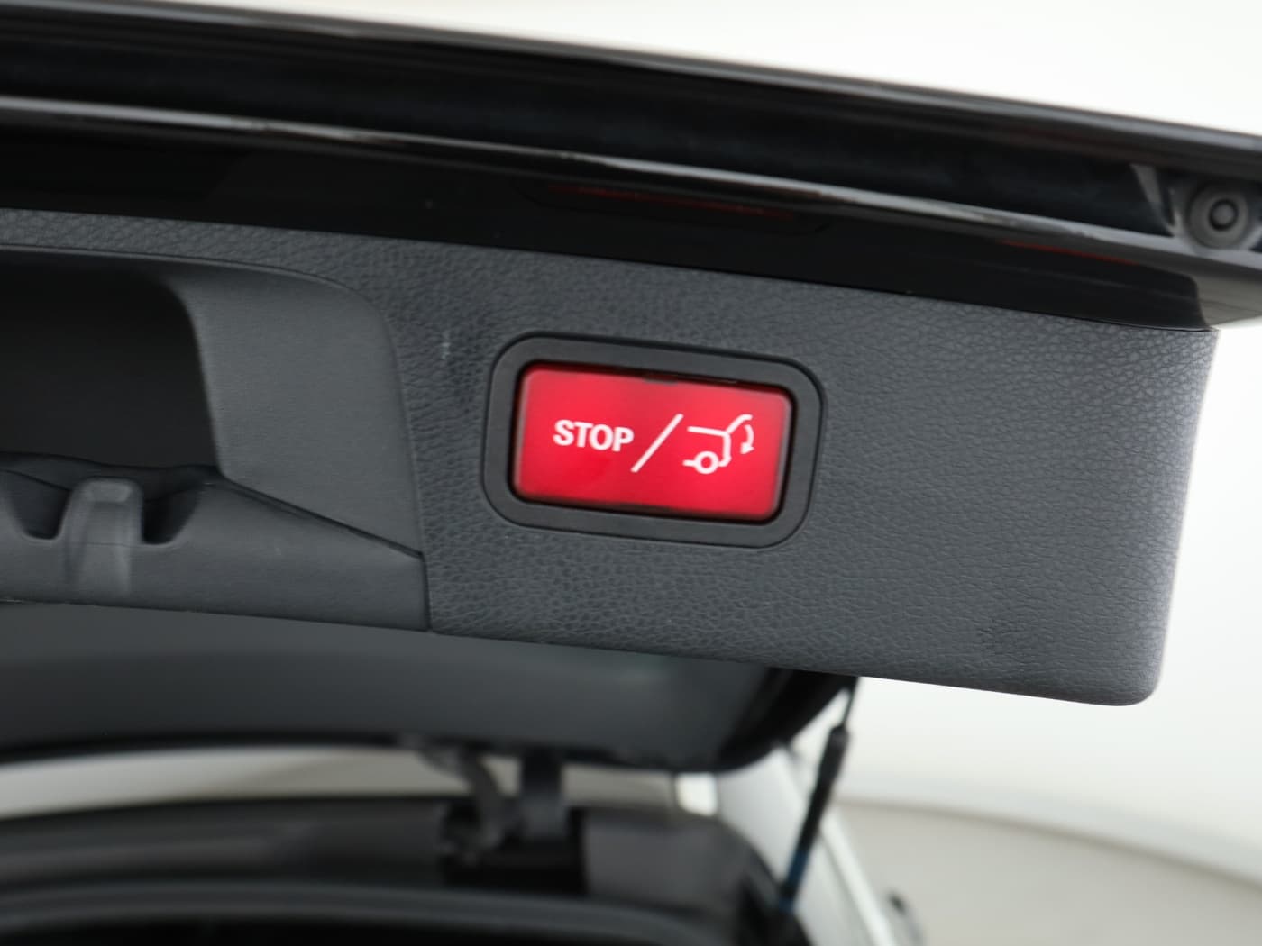 Mercedes-Benz E 300 de 4M T Bild 24