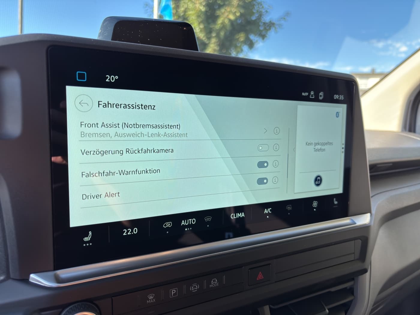 Volkswagen T7 Transporter Kasten 2.0 TDI 110 Kw KR Bild 21