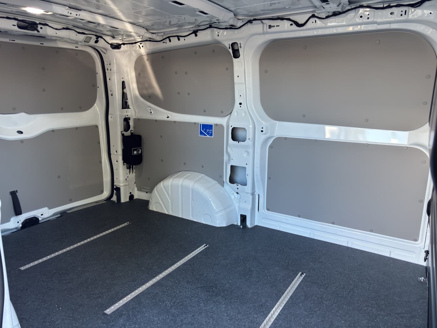 Volkswagen T7 Transporter Kasten 2.0 TDI 110 Kw KR Bild 24