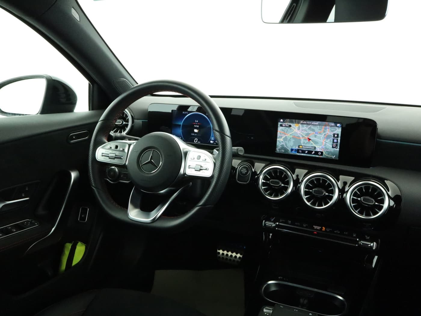 Mercedes-Benz A 250 e Bild 10
