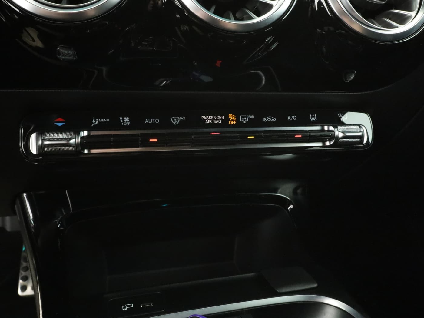 Mercedes-Benz A 250 e Bild 14