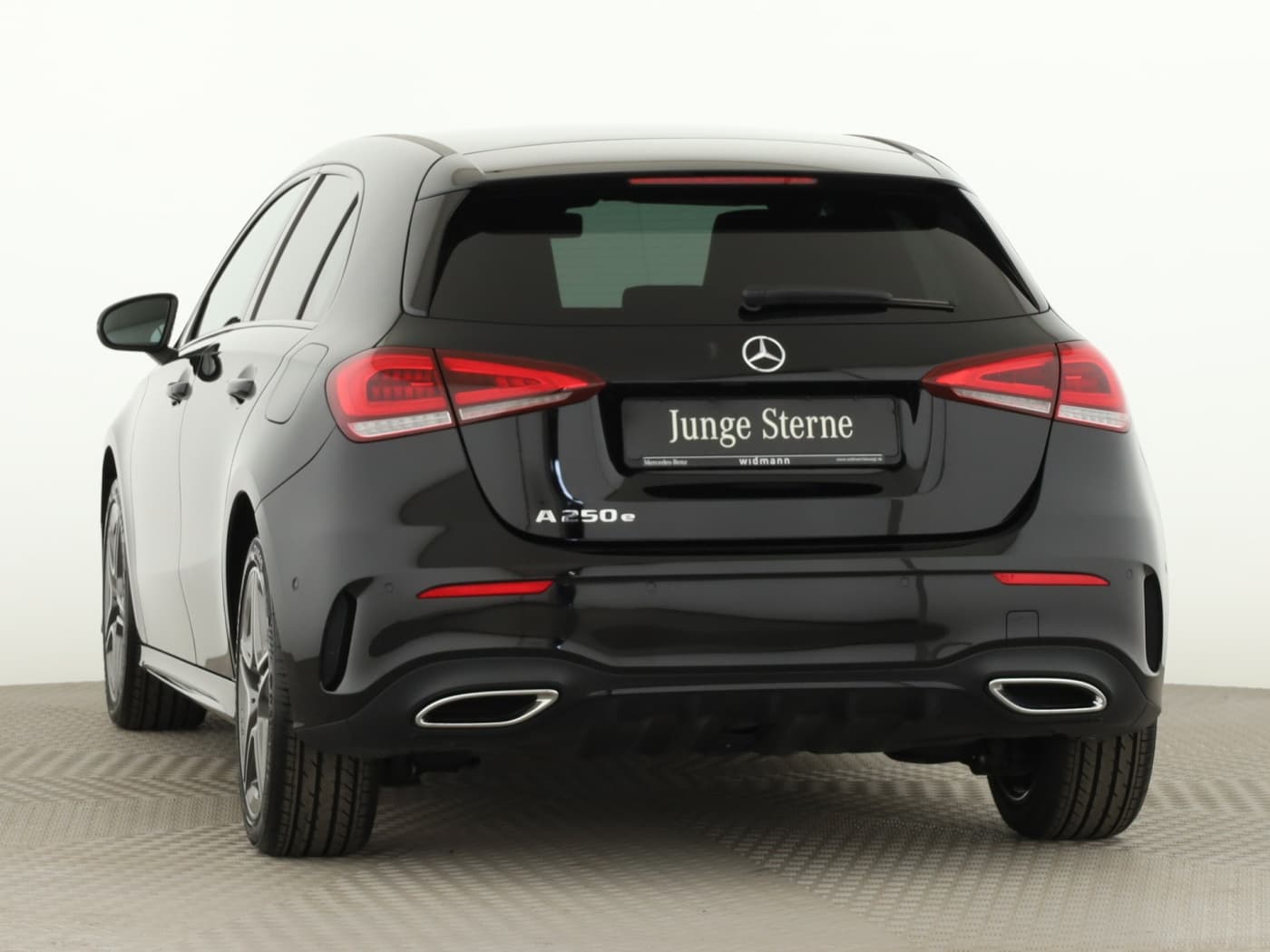 Mercedes-Benz A 250 e Bild 4
