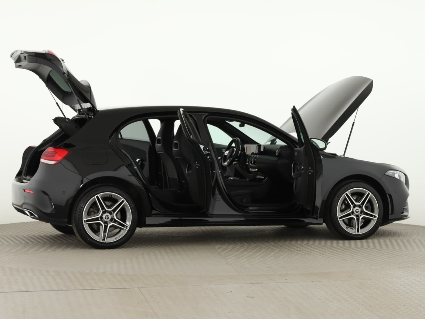 Mercedes-Benz A 250 e Bild 8