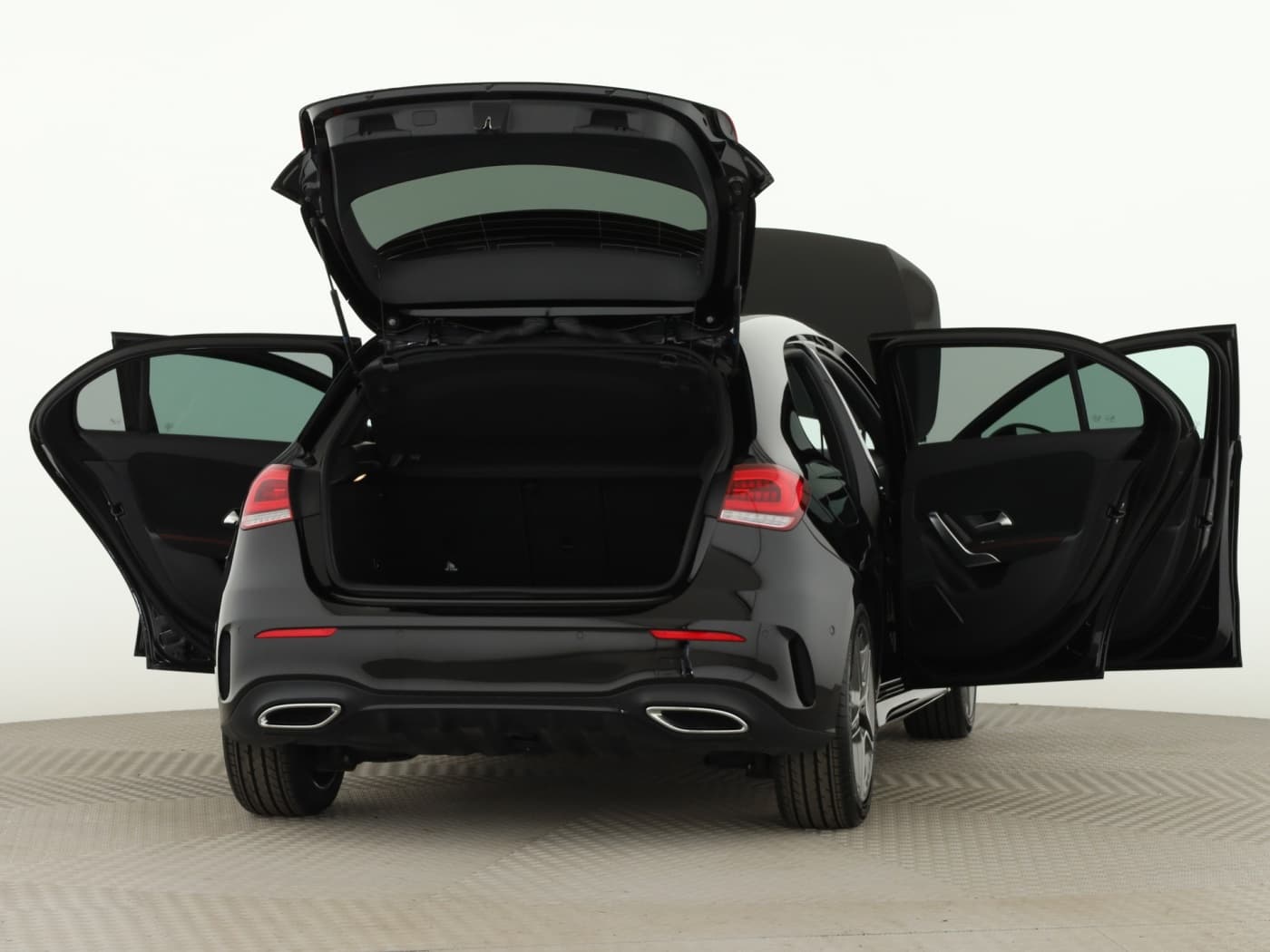 Mercedes-Benz A 250 e Bild 9
