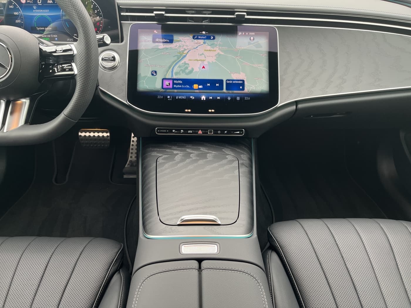 Mercedes-Benz E 300 de 4MATIC T-Modell mit EQ Hybrid Technologie Bild 12