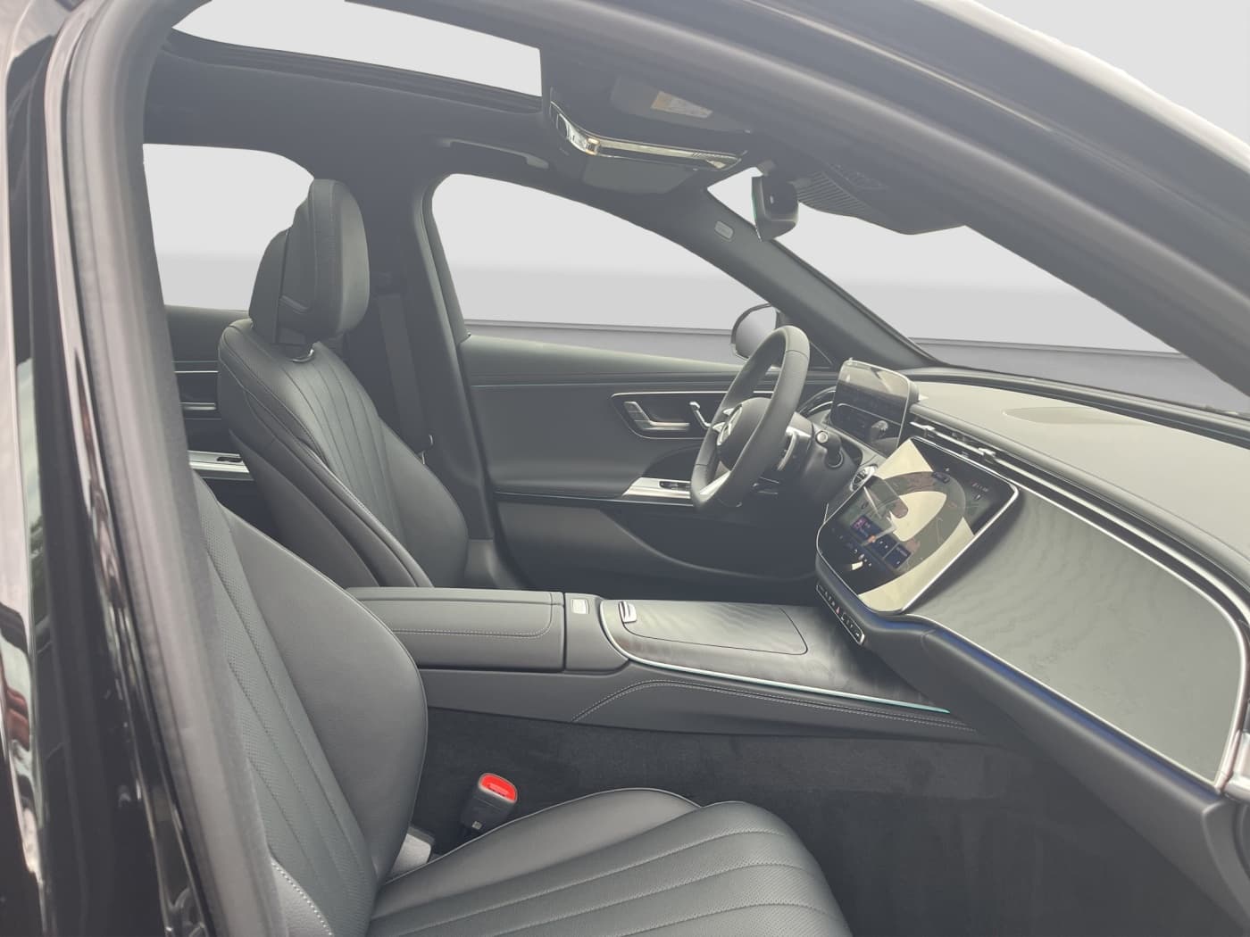 Mercedes-Benz E 300 de 4MATIC T-Modell mit EQ Hybrid Technologie Bild 14