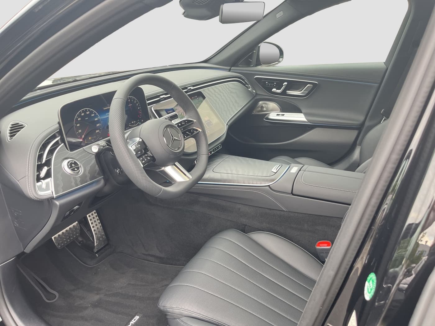 Mercedes-Benz E 300 de 4MATIC T-Modell mit EQ Hybrid Technologie Bild 21