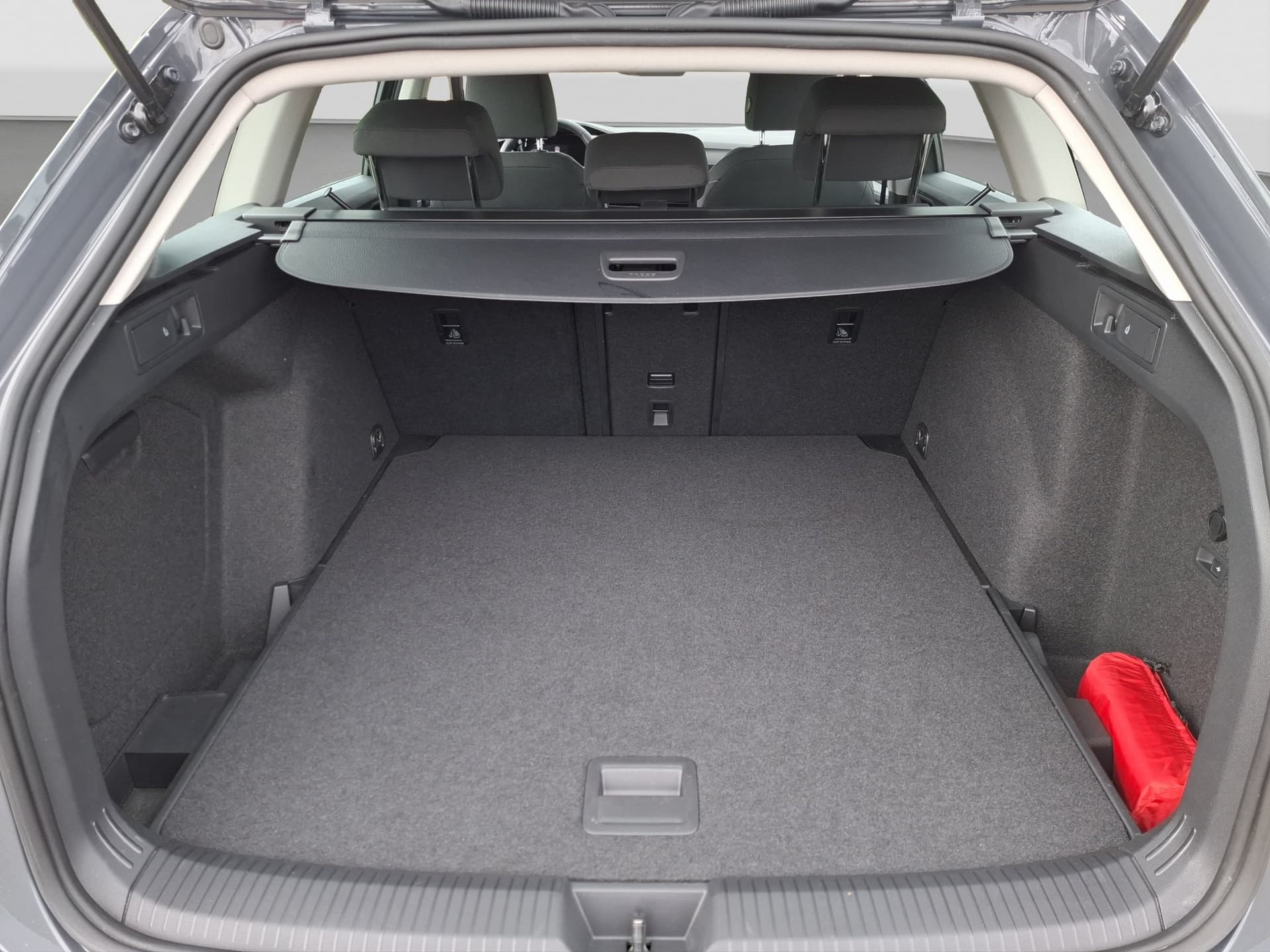 Volkswagen Golf Variant Life 1.5 TSI 131 PS DSG AHK Bild 15