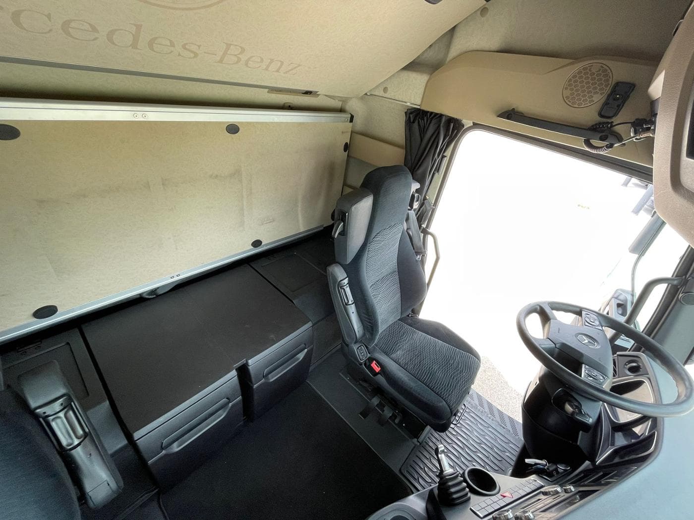 Mercedes-Benz Actros 1848 LS Bild 19