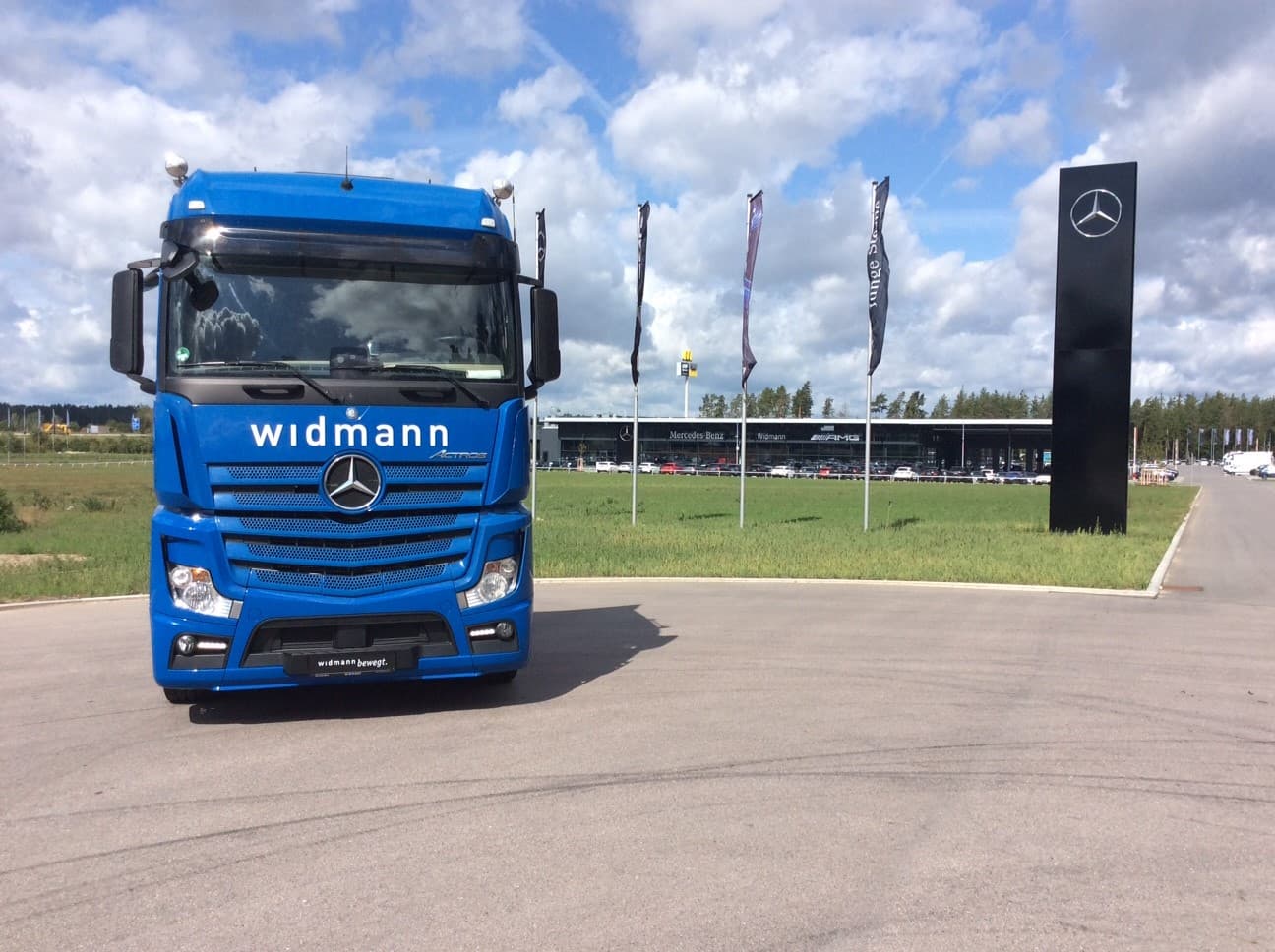 Mercedes-Benz Actros 1848 LS Bild 2