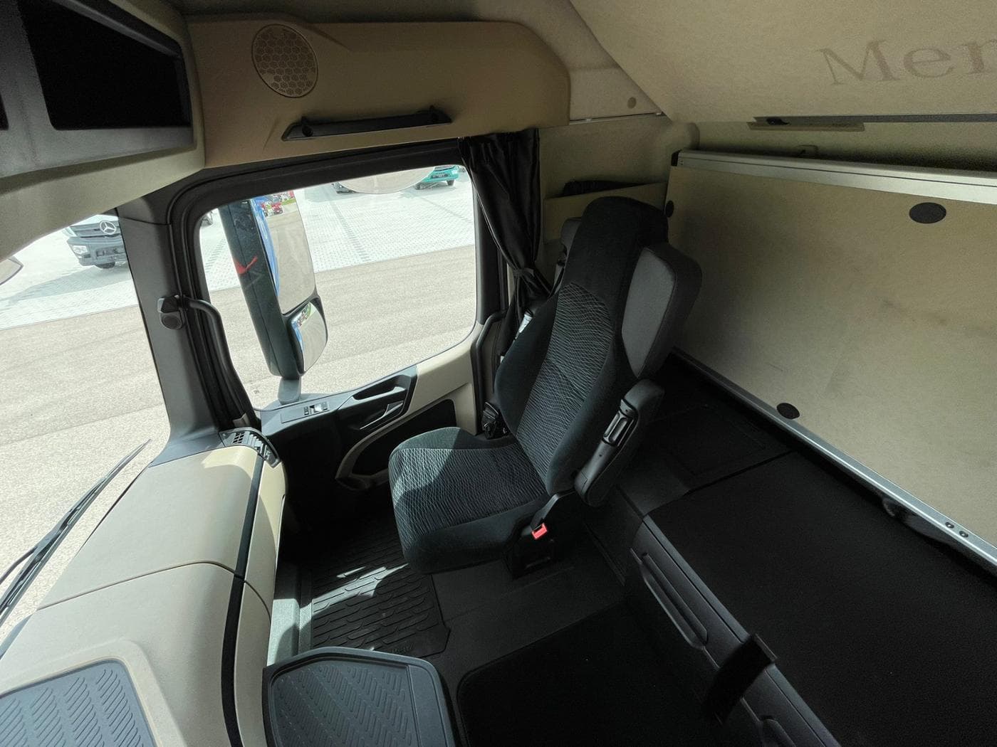 Mercedes-Benz Actros 1848 LS Bild 22