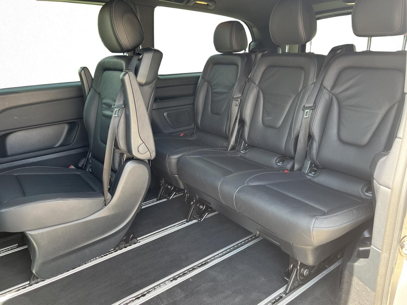 Mercedes-Benz V-Klasse V 300 d EDITION AMG-Line Bild 16