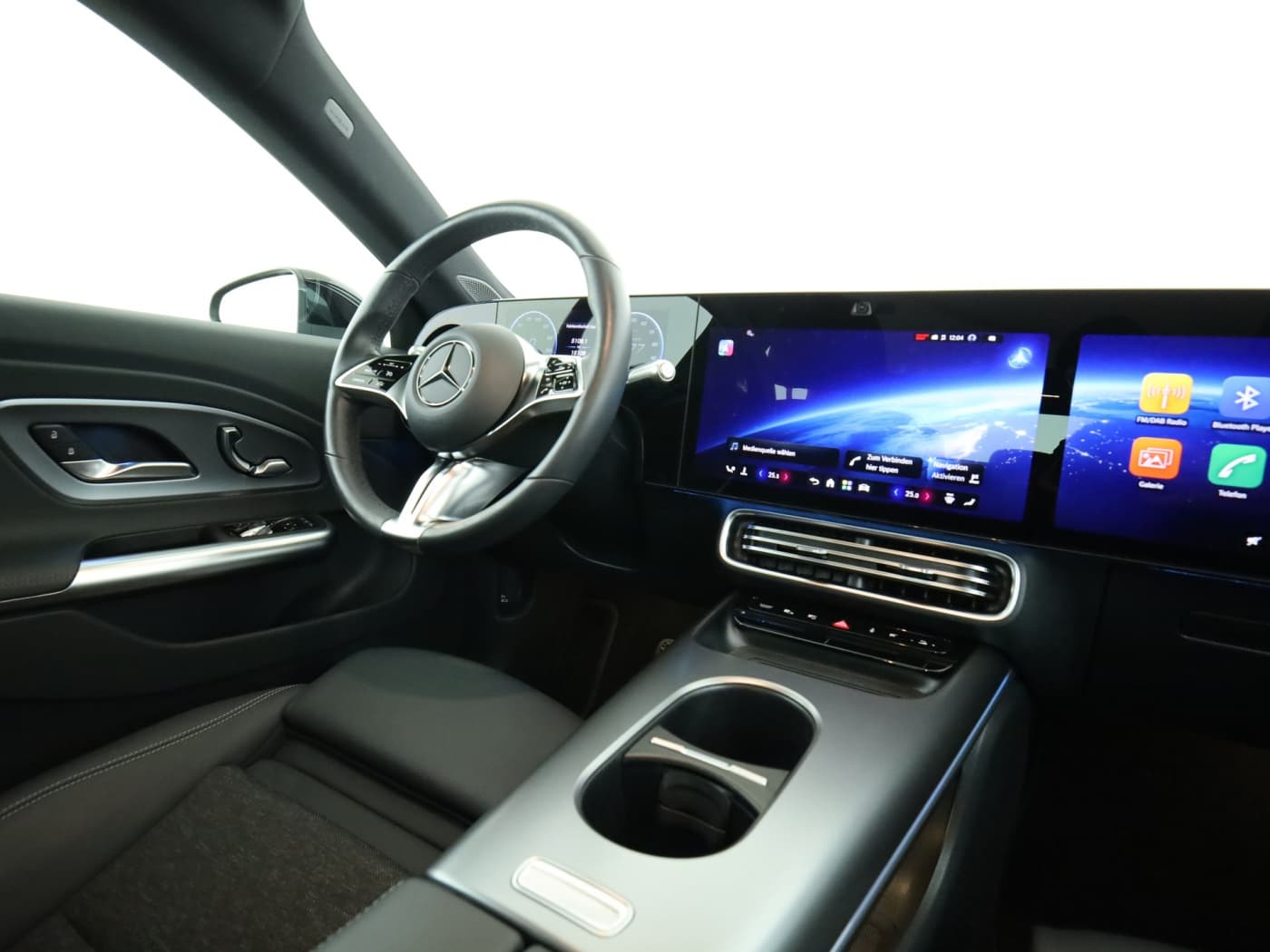 Mercedes-Benz CLA 350 4M EQ Bild 10