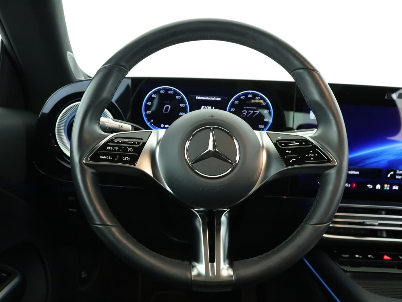 Mercedes-Benz CLA 350 4M EQ Bild 11