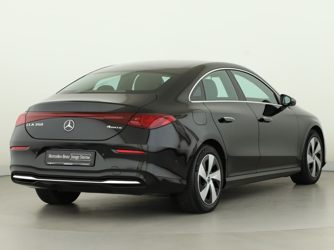 Mercedes-Benz CLA 350 4M EQ Bild 2