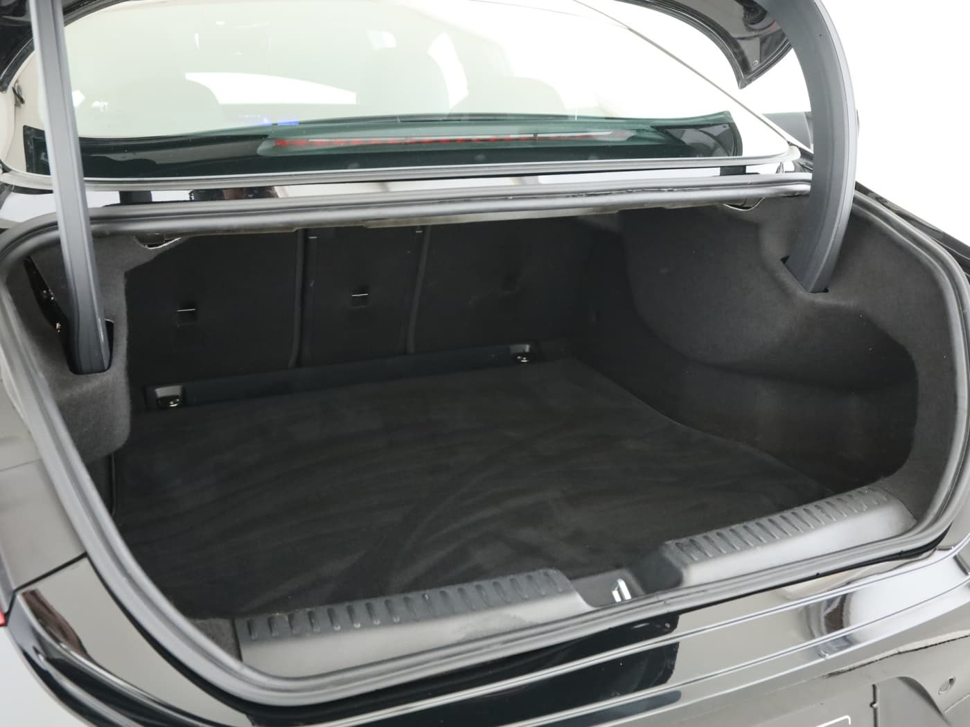 Mercedes-Benz CLA 350 4M EQ Bild 23