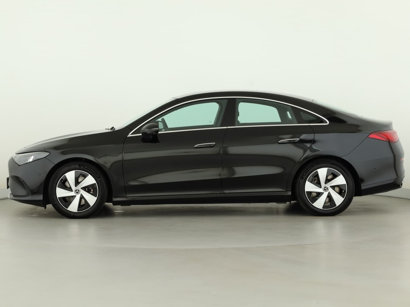 Mercedes-Benz CLA 350 4M EQ Bild 7