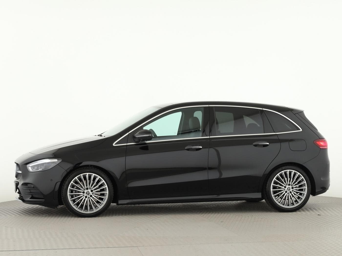 Mercedes-Benz B 220 d Bild 7