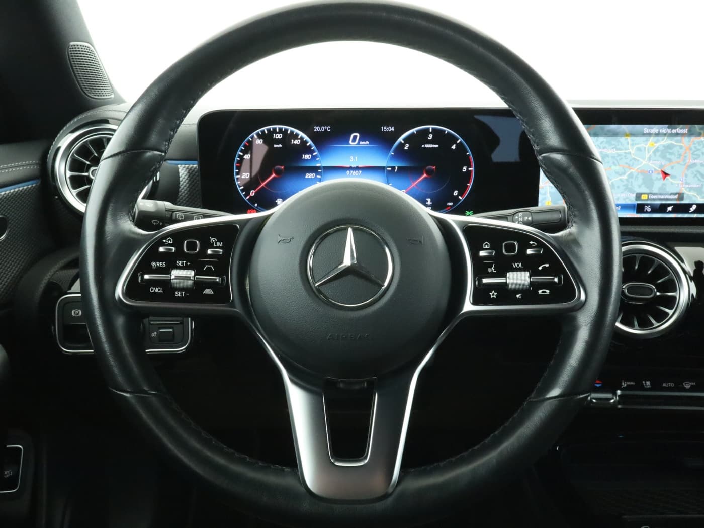 Mercedes-Benz CLA 220 d SB Bild 11