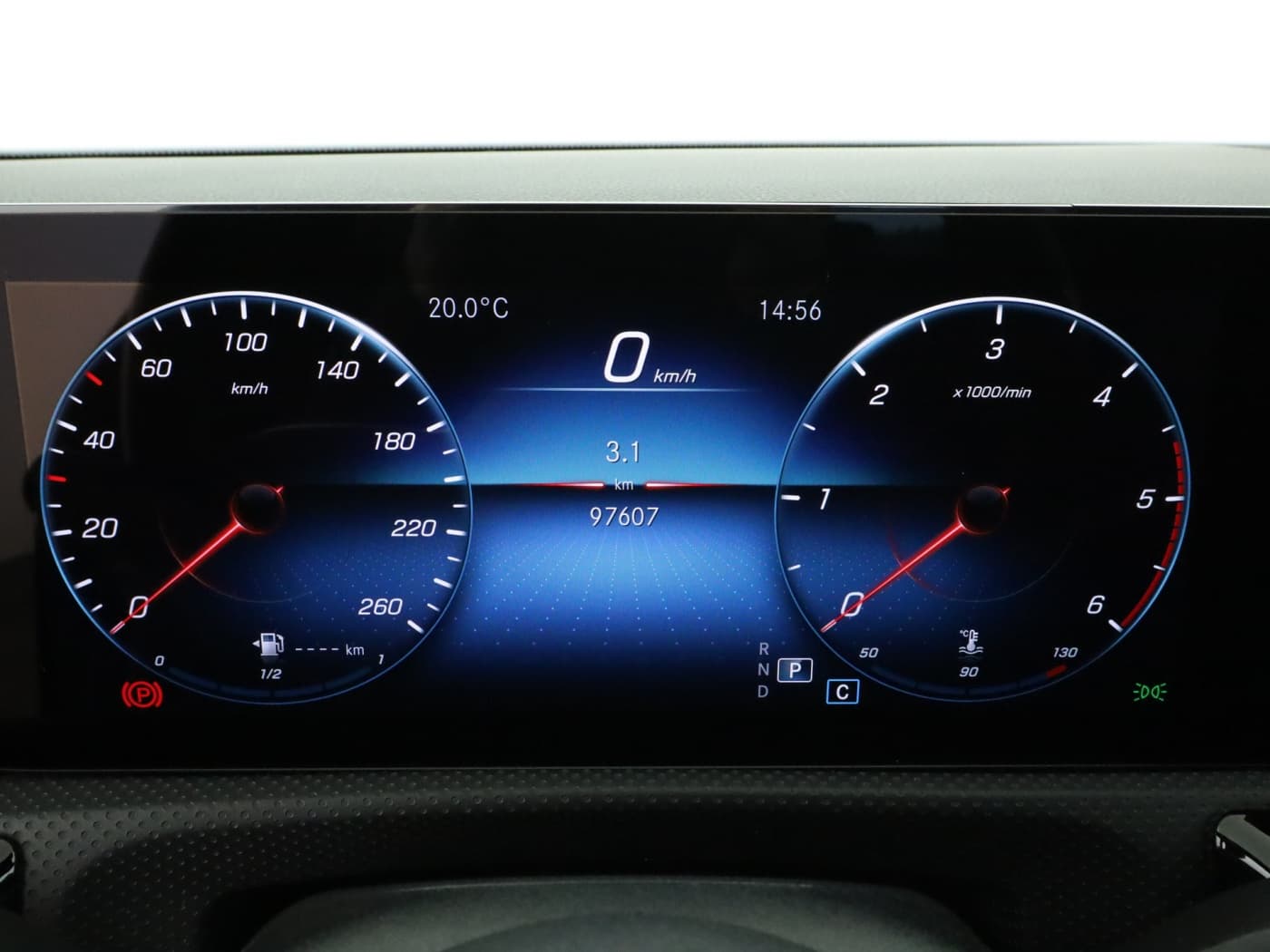 Mercedes-Benz CLA 220 d SB Bild 12