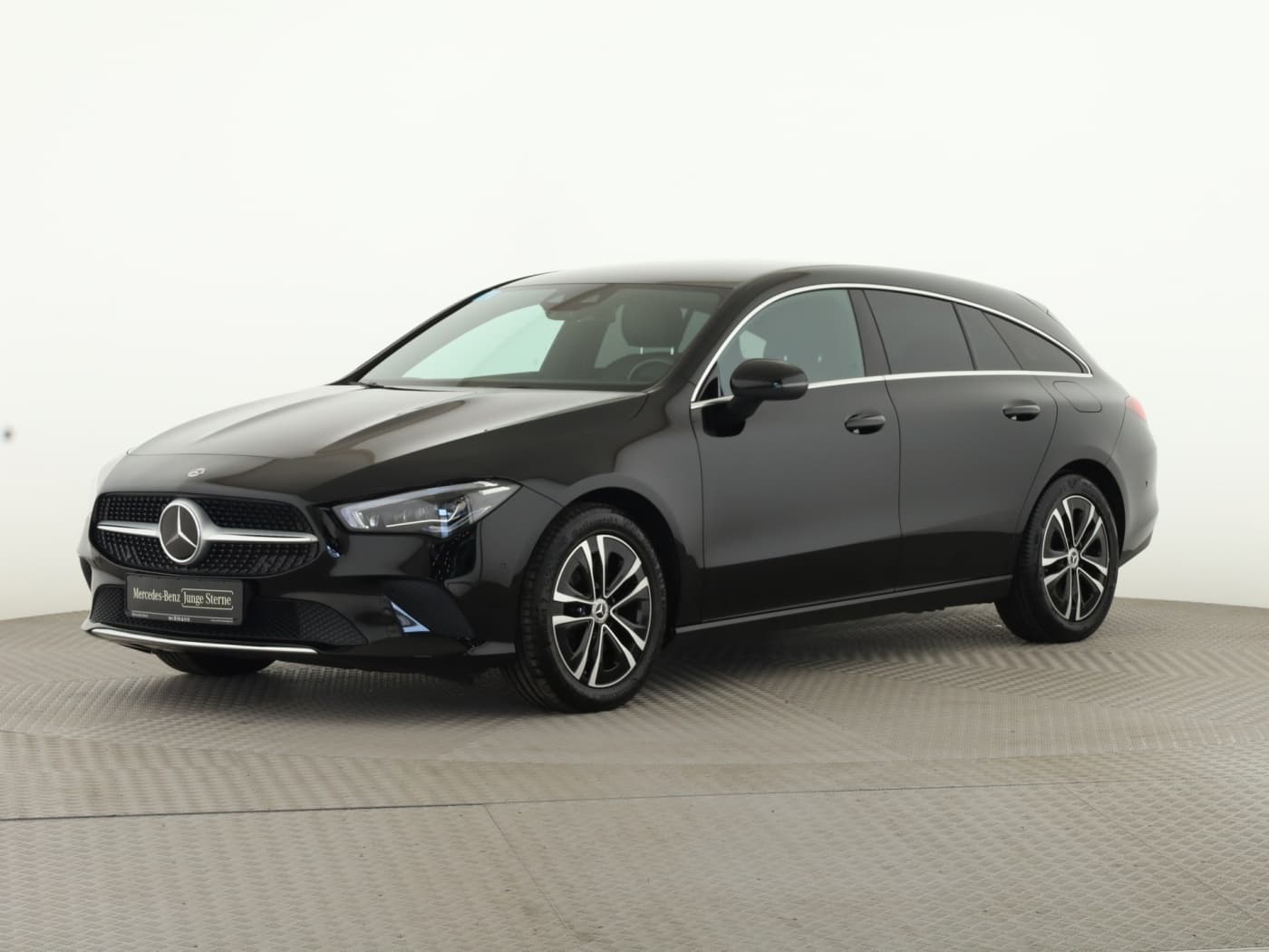 Mercedes-Benz CLA 220 d SB Bild 5