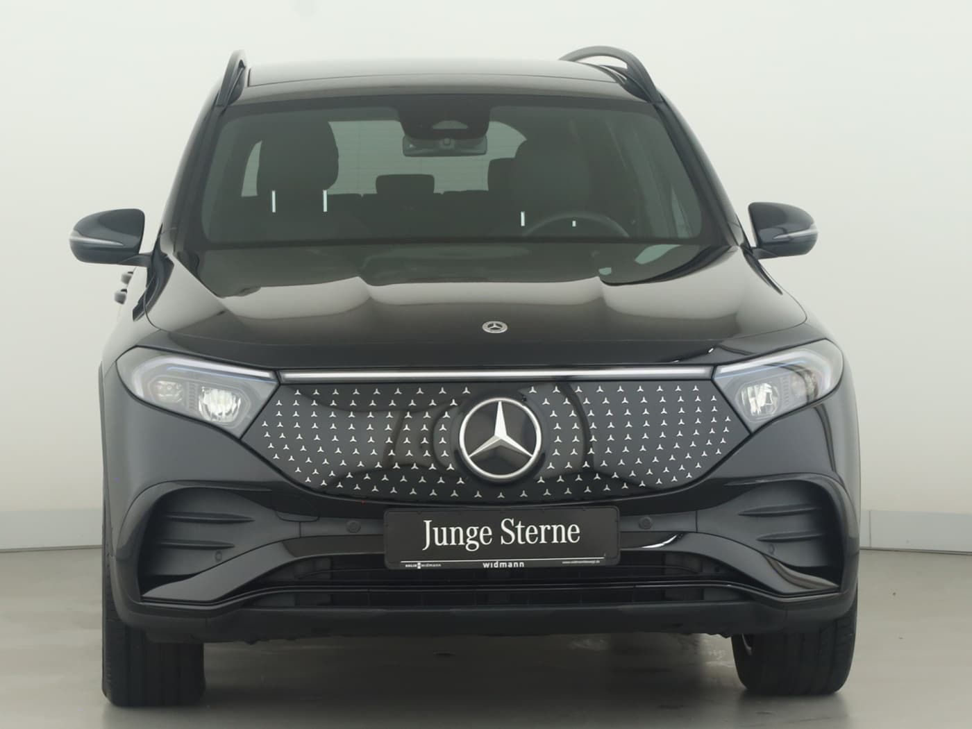 Mercedes-Benz EQB 300 4M Bild 3