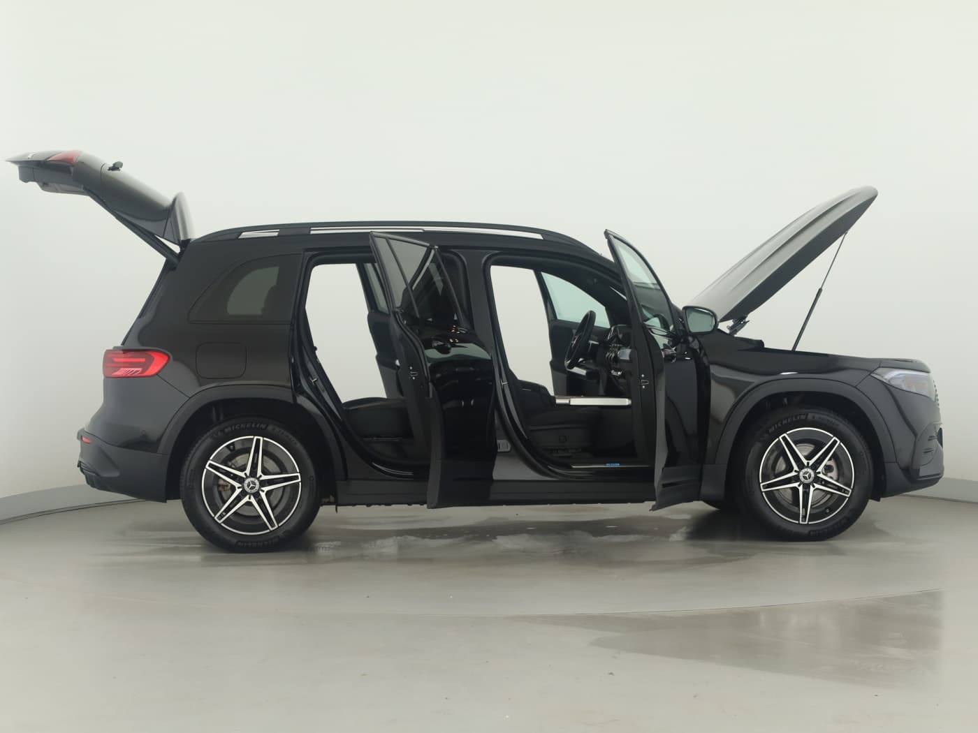 Mercedes-Benz EQB 300 4M Bild 8