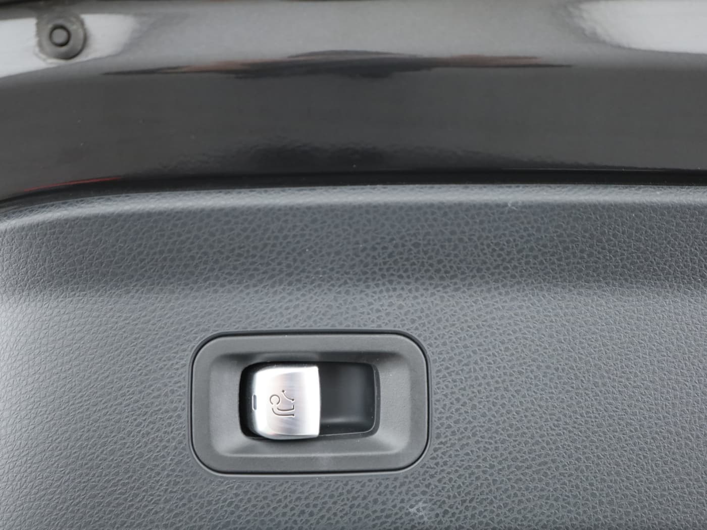 Mercedes-Benz GLC 300 e 4M Coup Bild 25