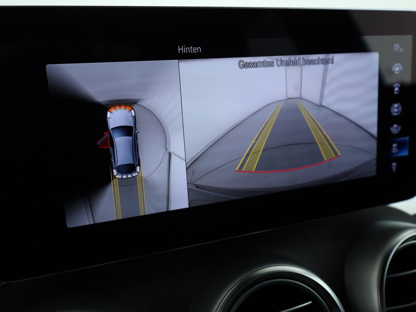 Mercedes-Benz GLC 300 e 4M Coup Bild 28