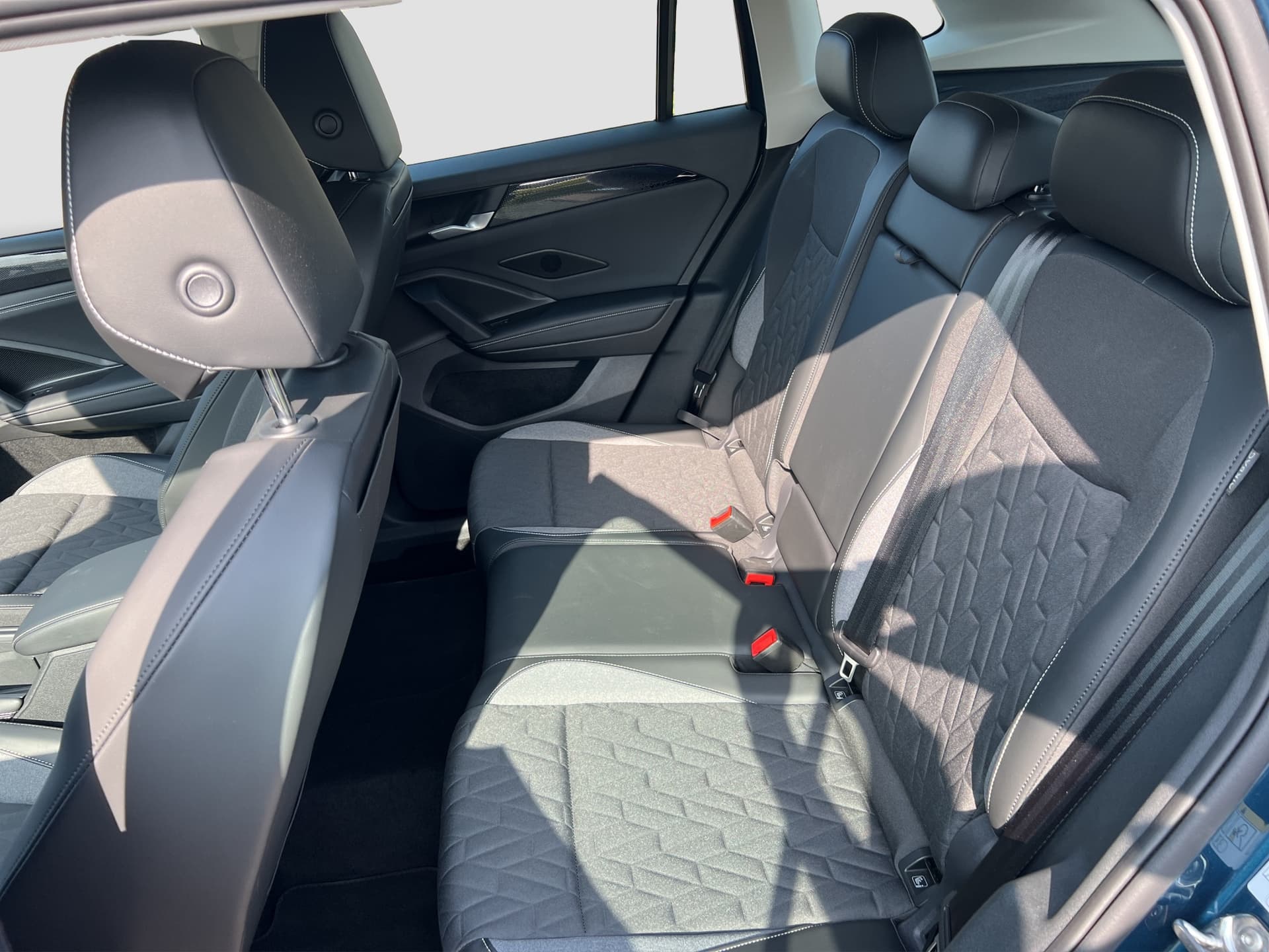 Volkswagen Tiguan Life 1.5 TSI 110kW 7-Gang DSG mit Anschlussgarantie Bild 16