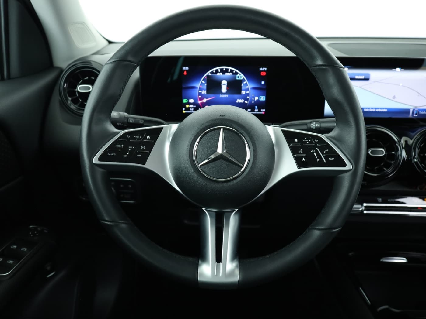 Mercedes-Benz GLB 180 d Bild 11