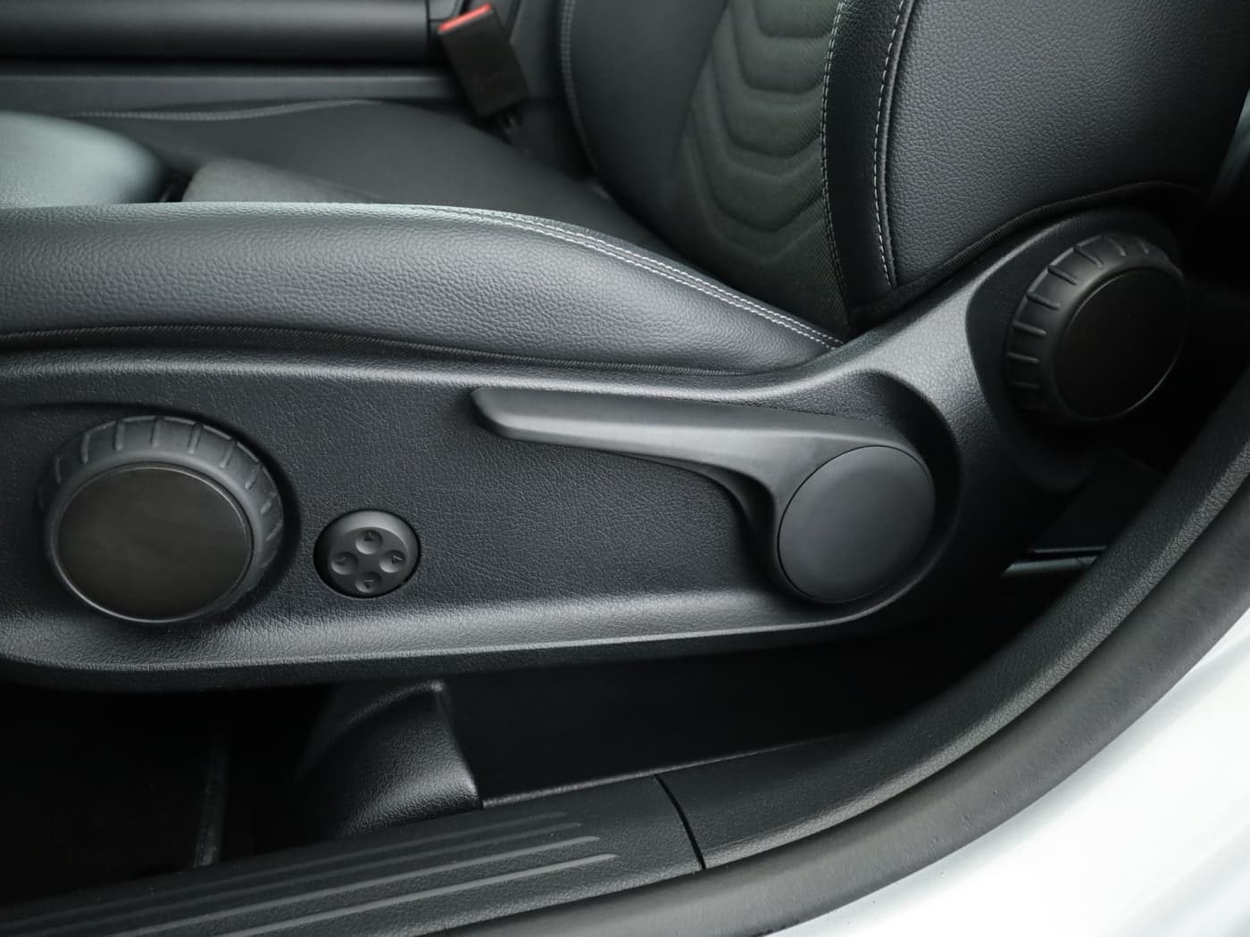 Mercedes-Benz GLB 180 d Bild 25