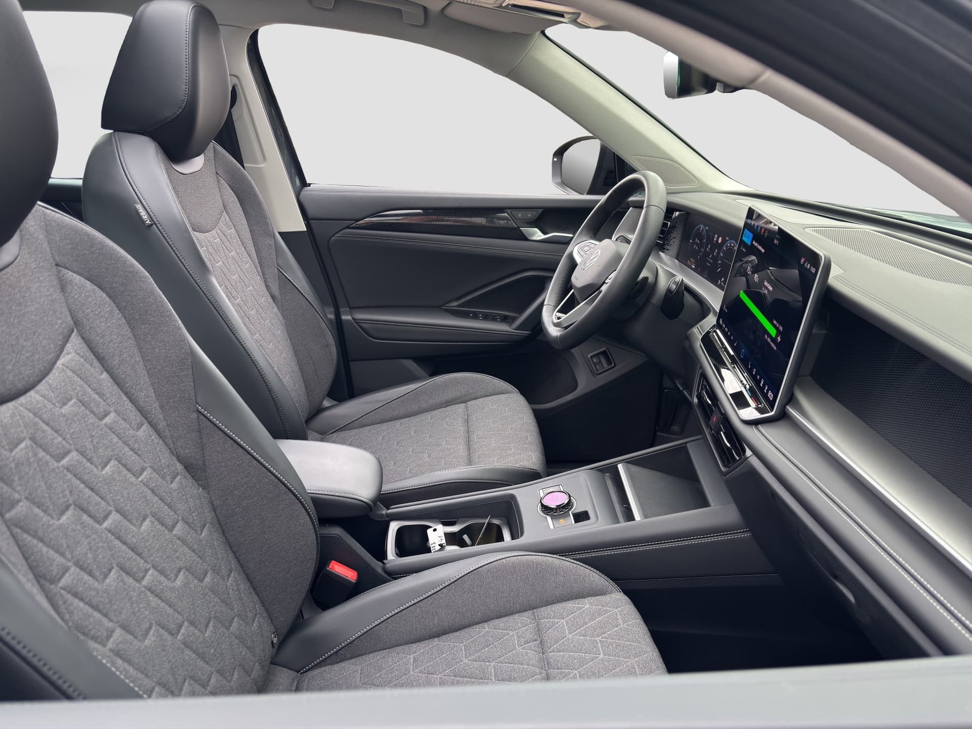 Volkswagen Tayron Life 1.5 eHybrid 150kW AHK Panoramadach Kamera Bild 11