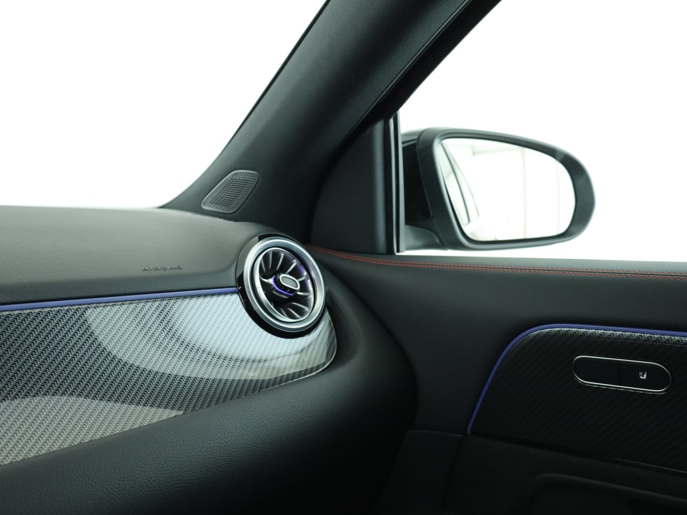 Mercedes-Benz GLA 200 Bild 16