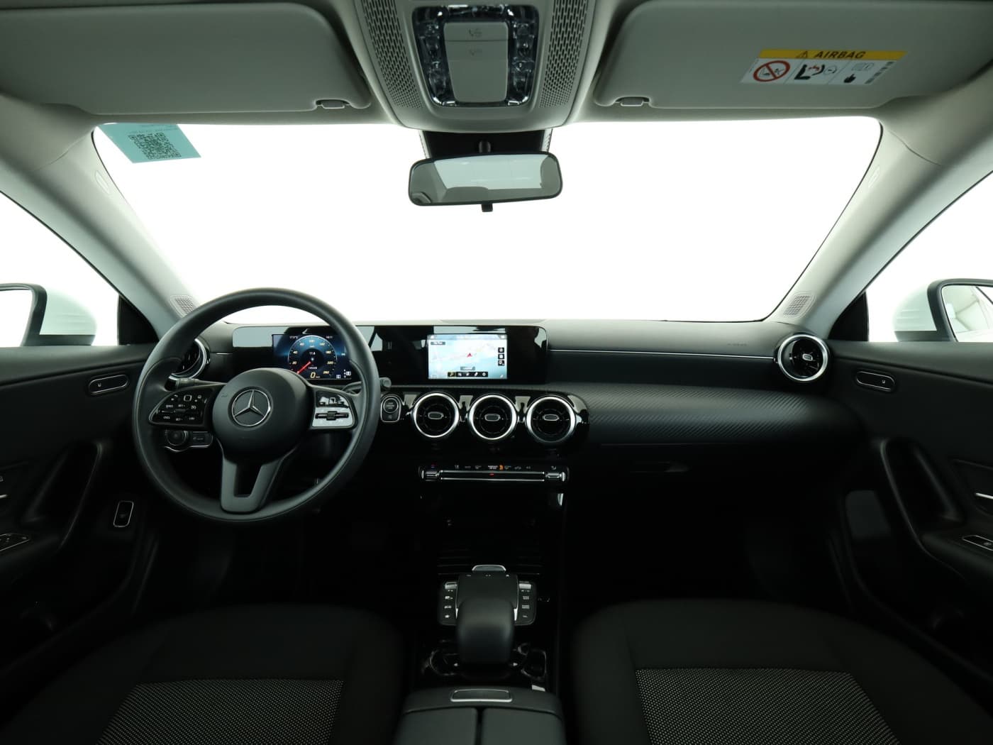 Mercedes-Benz CLA 200 d Bild 19