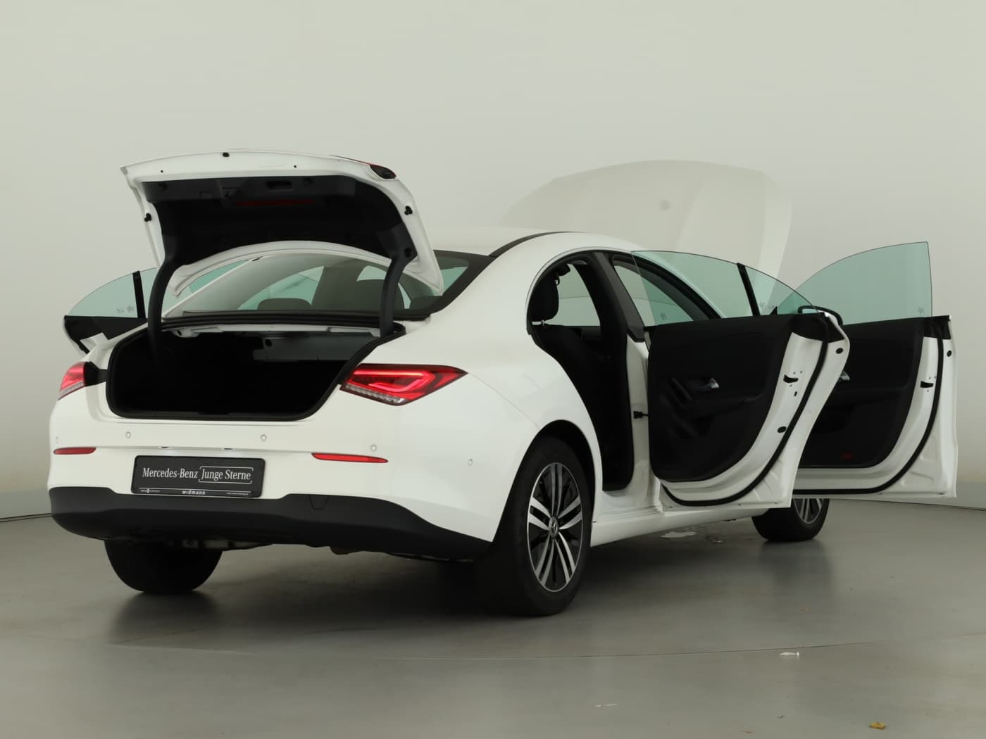 Mercedes-Benz CLA 200 d Bild 9