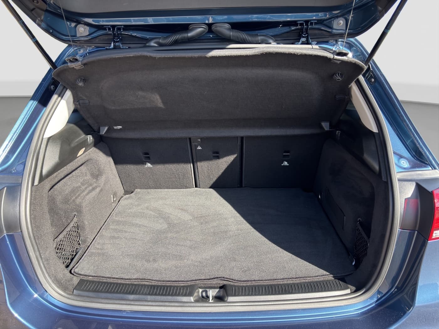 Mercedes-Benz B 220 d 4M Bild 18