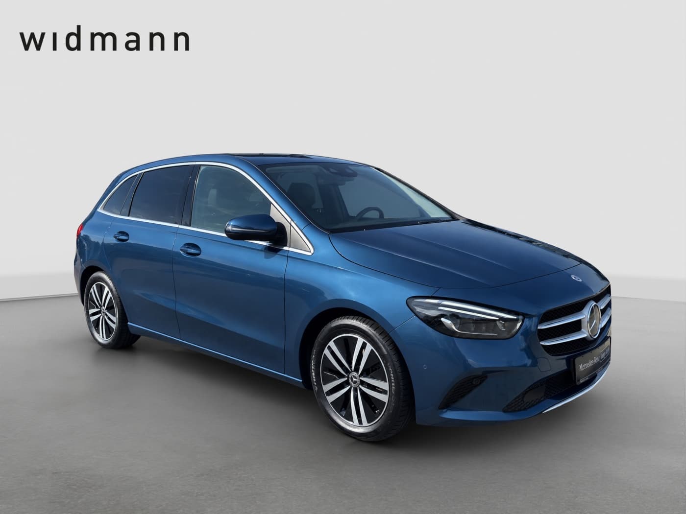 Mercedes-Benz B 220 d 4M Bild 7