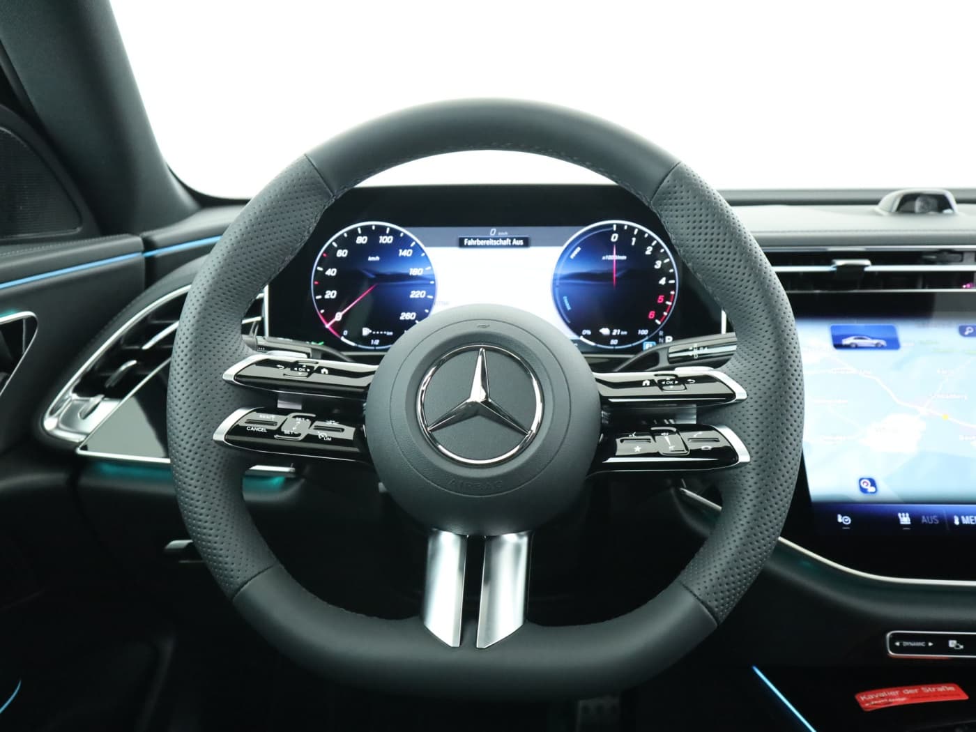 Mercedes-Benz E 300 de 4MATIC Limousine mit EQ Hybrid Technologie Bild 11