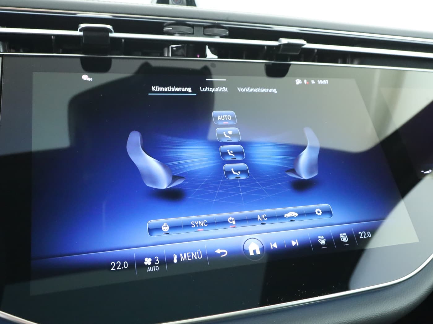 Mercedes-Benz E 300 de 4MATIC Limousine mit EQ Hybrid Technologie Bild 14