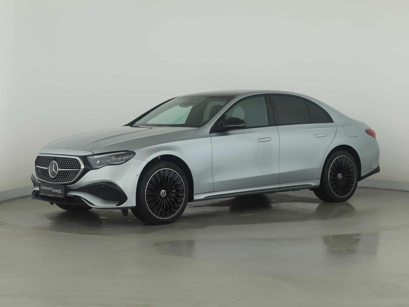 Mercedes-Benz E 300 de 4MATIC Limousine mit EQ Hybrid Technologie Bild 5