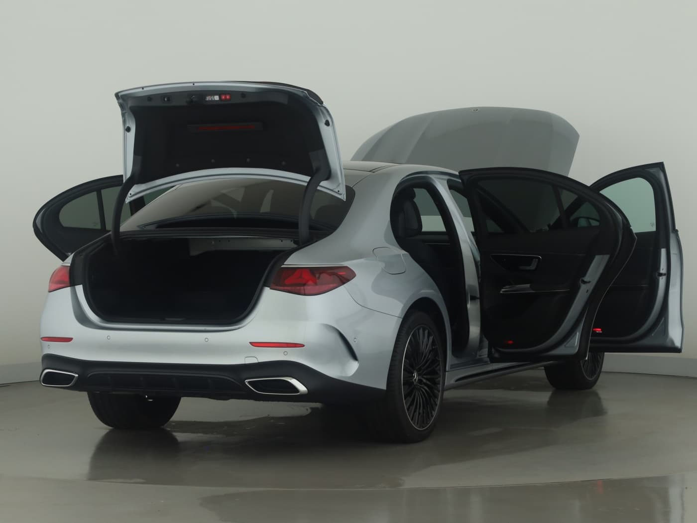Mercedes-Benz E 300 de 4MATIC Limousine mit EQ Hybrid Technologie Bild 9