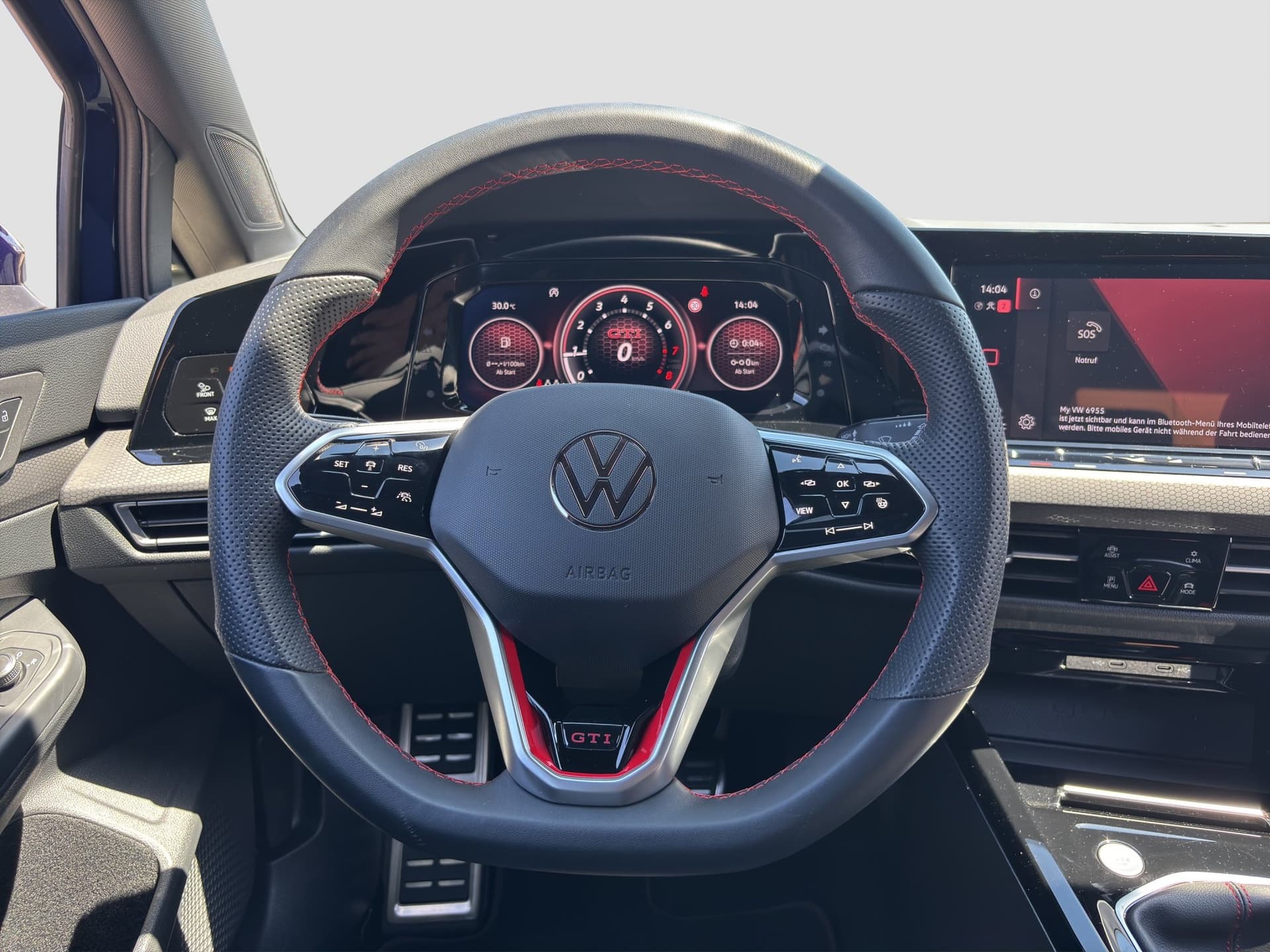 Volkswagen Golf GTI 2.0 245 PS NAVI KAMERA Schaltgetriebe Bild 10