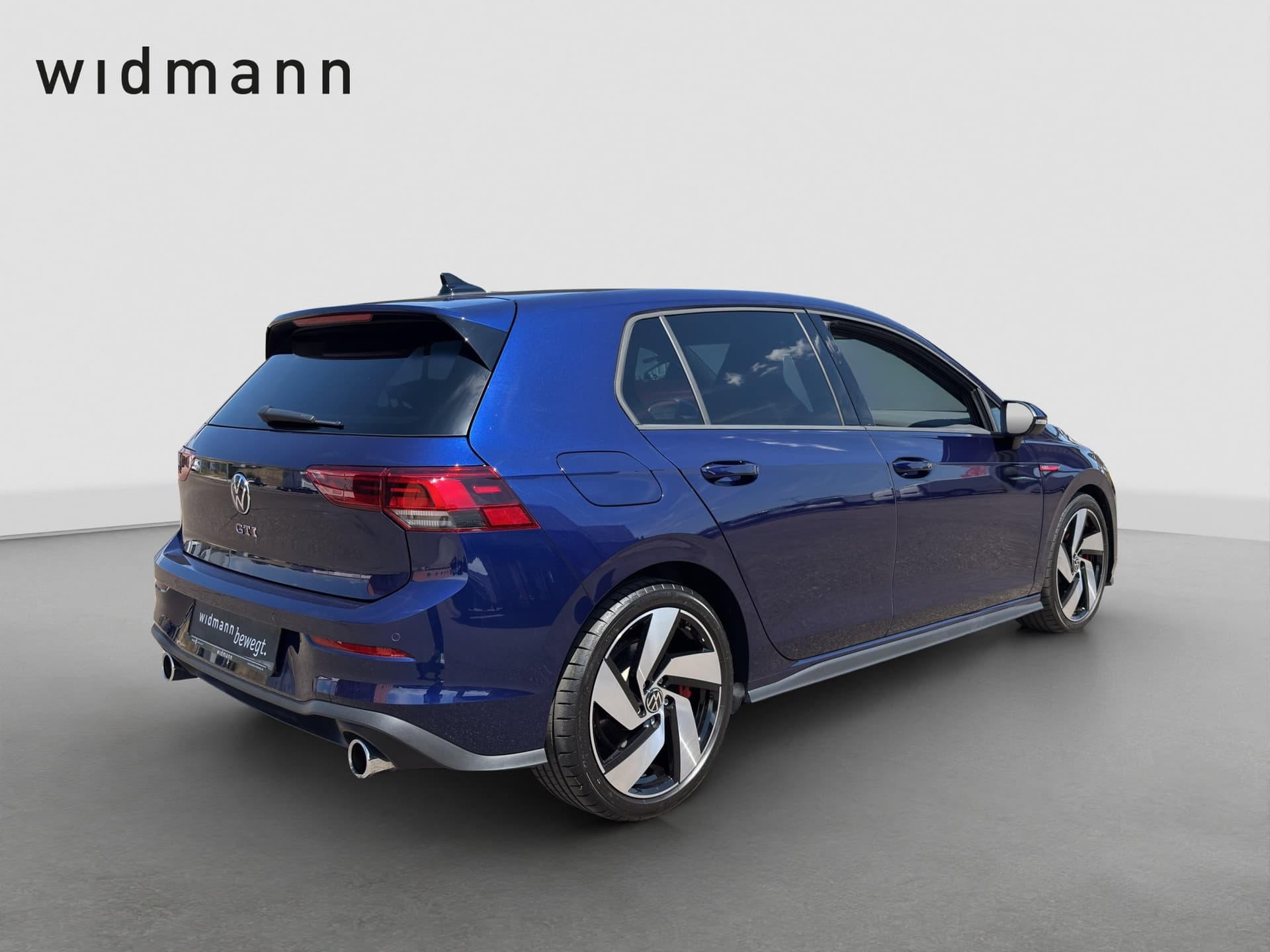 Volkswagen Golf GTI 2.0 245 PS NAVI KAMERA Schaltgetriebe Bild 2