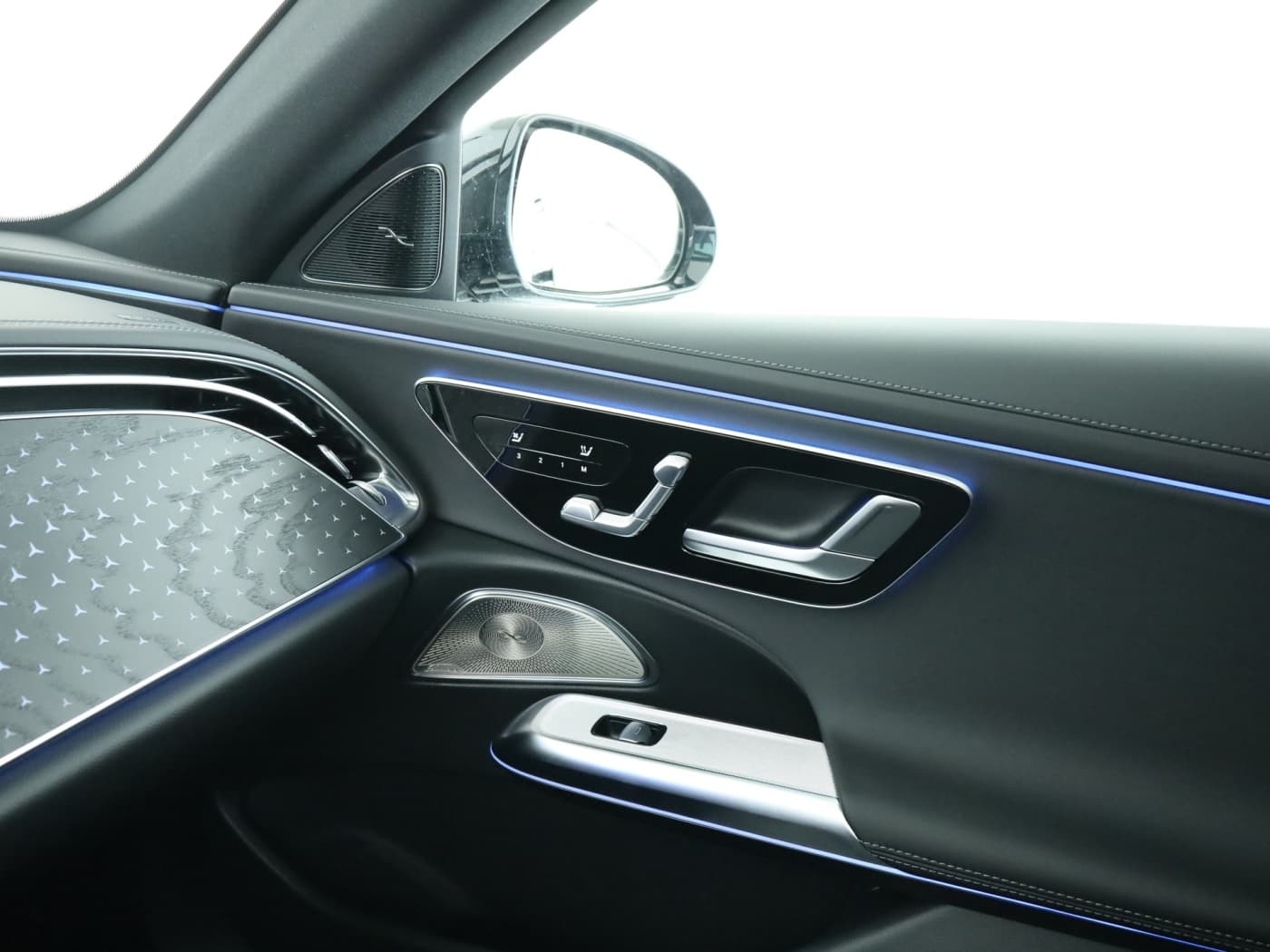 Mercedes-Benz E 300 de 4MATIC T-Modell mit EQ Hybrid Technologie Bild 16