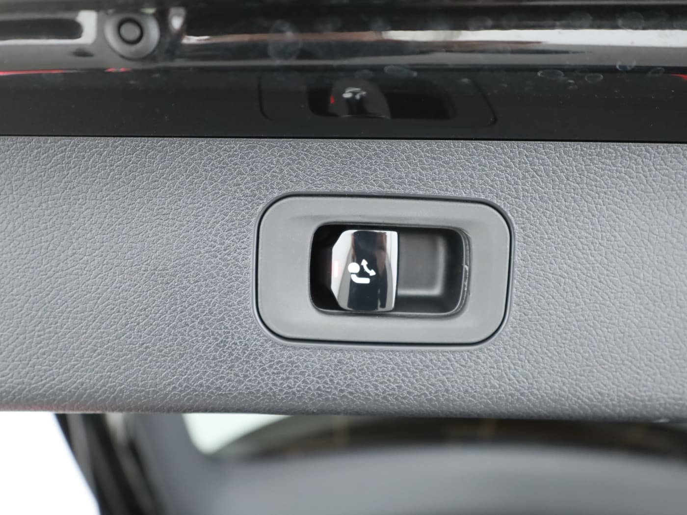 Mercedes-Benz E 300 de 4MATIC T-Modell mit EQ Hybrid Technologie Bild 26